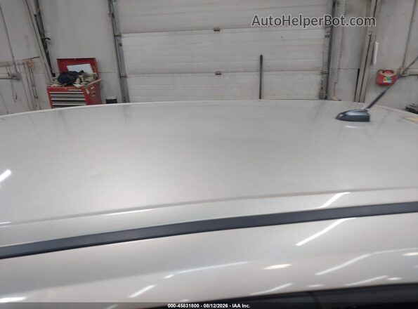 1FMCU9GD0HUD95618 2017 FORD ESCAPE Cream უკანა სალონის ხედი