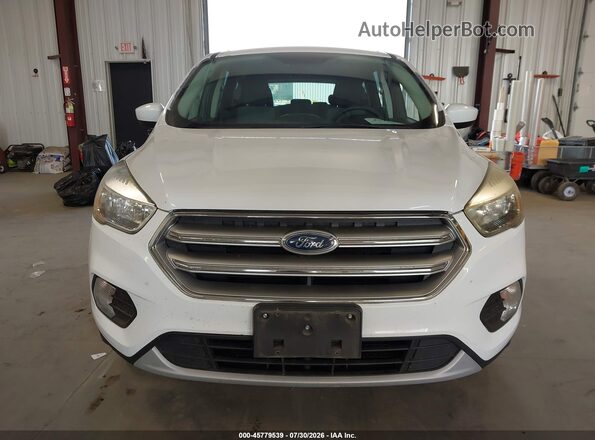 1FMCU9GD0HUE50343 2017 FORD ESCAPE White Widok zestawu wskaźników