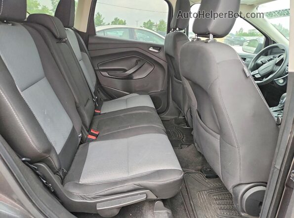 1FMCU9GD0JUB71030 2018 FORD ESCAPE Gray Вид задньої частини салону