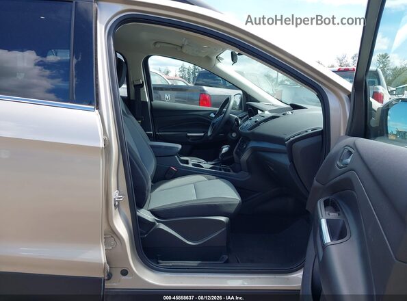 1FMCU9GD0JUD08810 2018 FORD ESCAPE Cream Vista interior delantera