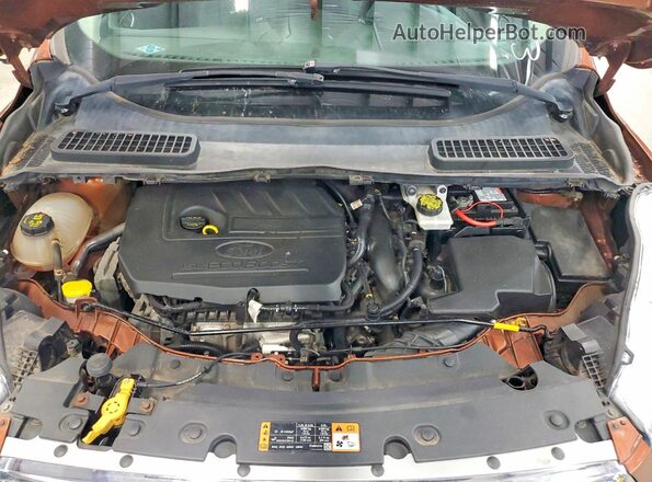 1FMCU9GD1HUA86966 2017 FORD ESCAPE Orange ძრავის განყოფილების ხედი