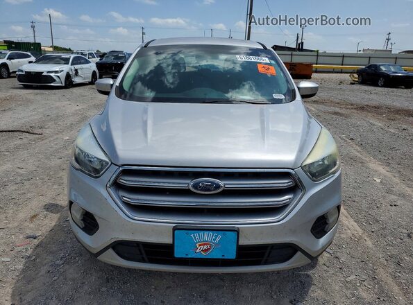 1FMCU9GD1HUB02339 2017 FORD ESCAPE Silver წინა ხედი