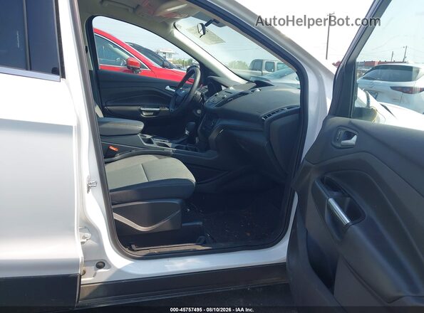 1FMCU9GD1HUB50827 2017 FORD ESCAPE White Vista interior delantera