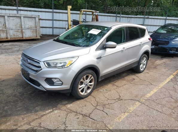 1FMCU9GD1HUC16907 2017 FORD ESCAPE Silver Przód lewy