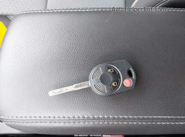 1FMCU9GD1HUC16907 2017 FORD ESCAPE Silver Widok deski rozdzielczej