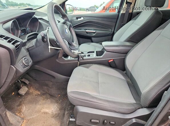 1FMCU9GD1HUE88602 2017 FORD ESCAPE Gray Вид салону спереду
