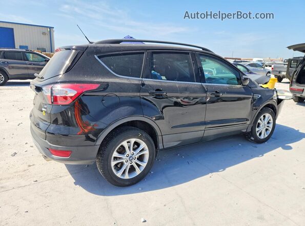 1FMCU9GD1JUC10644 2018 FORD ESCAPE Черный Задняя правая четверть