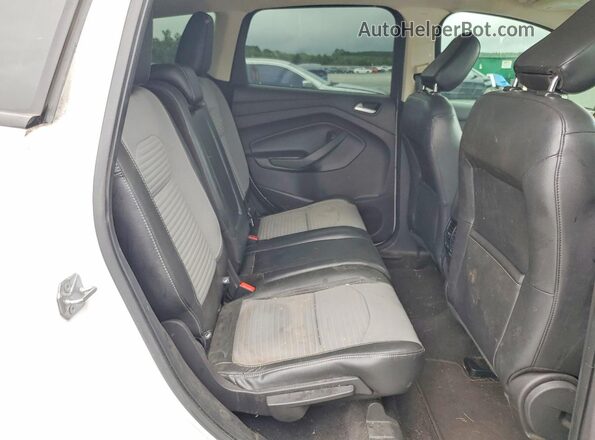 1FMCU9GD1JUC17982 2018 FORD ESCAPE White Rear interior view