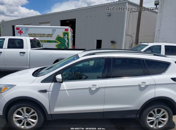 1FMCU9GD1JUD08539 2018 FORD ESCAPE White 360 interior view