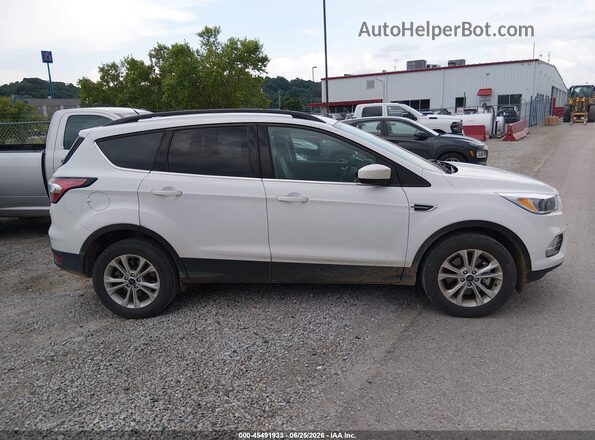 1FMCU9GD1JUD08542 2018 FORD ESCAPE White Vista interior trasera