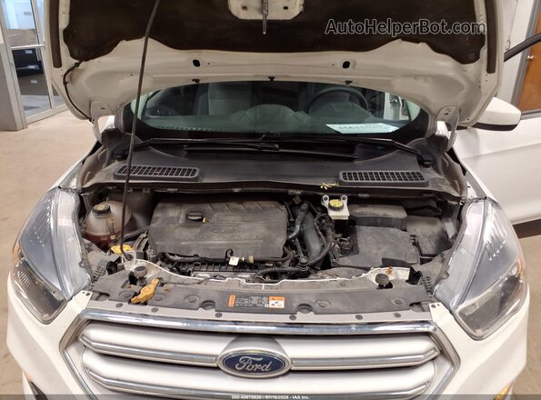 1FMCU9GD1JUD08735 2018 FORD ESCAPE Белый Вид сзади