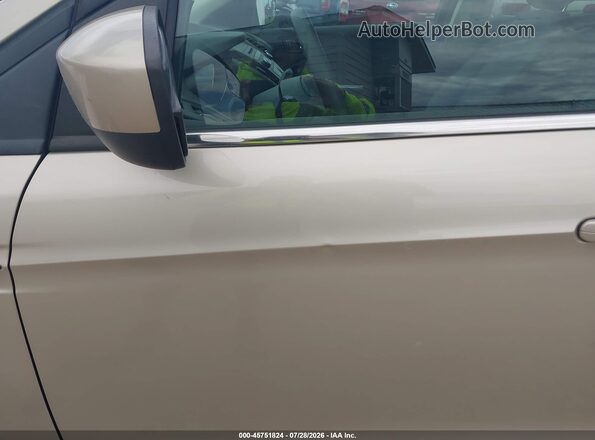 1FMCU9GD1JUD08900 2018 FORD ESCAPE Gold Widok z przodu