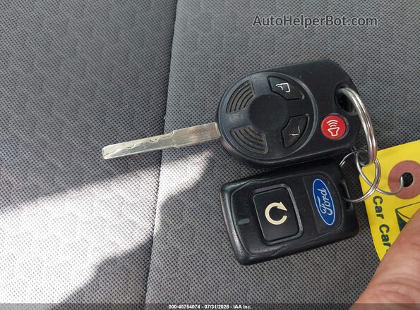 1FMCU9GD1JUD32890 2018 FORD ESCAPE White Vista del salpicadero