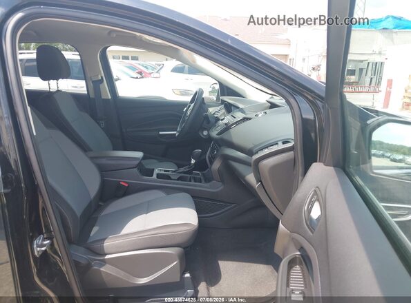 1FMCU9GD2HUA41275 2017 FORD ESCAPE Black Вид салону спереду