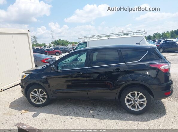 1FMCU9GD2HUA41275 2017 FORD ESCAPE Black Вид задньої частини салону
