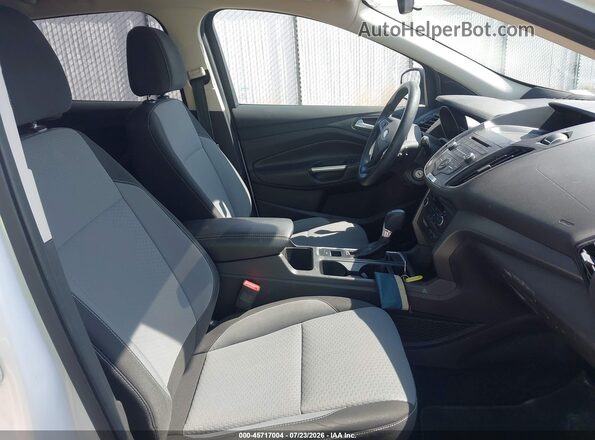 1FMCU9GD2HUA41325 2017 FORD ESCAPE White წინა სალონის ხედი