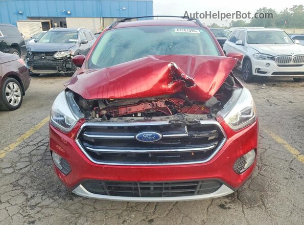 1FMCU9GD2HUC63654 2017 FORD ESCAPE Красный Вид спереди