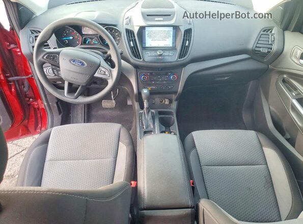 1FMCU9GD2HUC63654 2017 FORD ESCAPE Красный Вид панели приборов