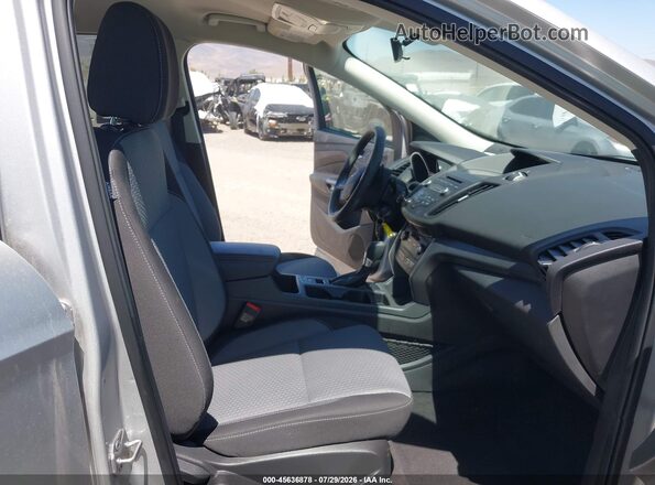 1FMCU9GD2HUE18588 2017 FORD ESCAPE Silver Вид салону спереду