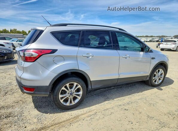 1FMCU9GD2JUA10761 2018 FORD ESCAPE Silver Հետևի աջ