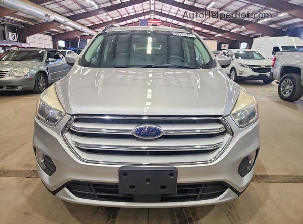 1FMCU9GD2JUA75321 2018 FORD ESCAPE Silver Vista frontal