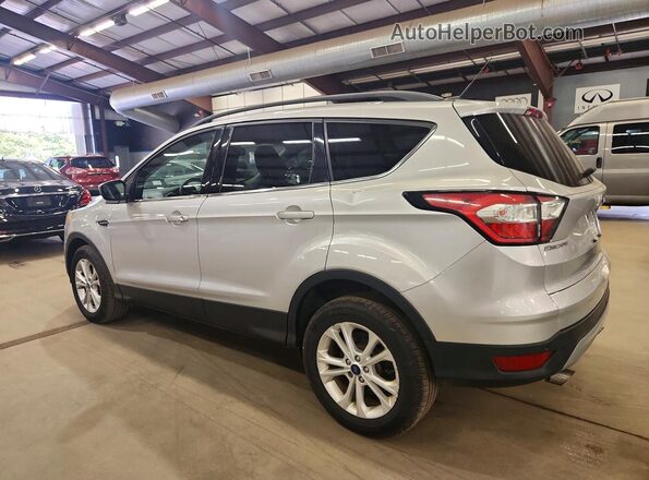 1FMCU9GD2JUA75321 2018 FORD ESCAPE Silver Trasero izquierdo