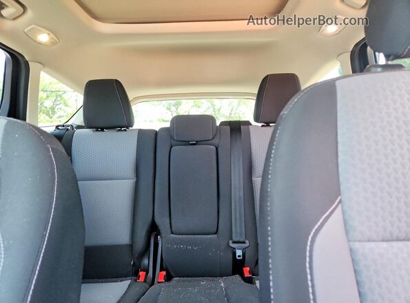 1FMCU9GD2JUA81247 2018 FORD ESCAPE Blue Vista de los asientos traseros