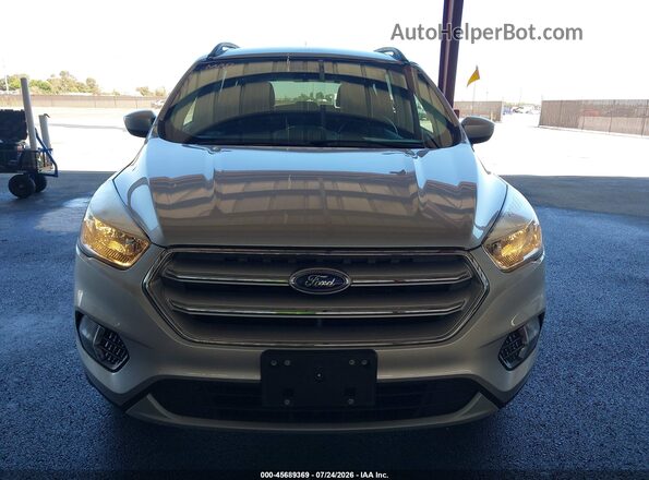 1FMCU9GD2JUD08663 2018 FORD ESCAPE Silver Вид спереду