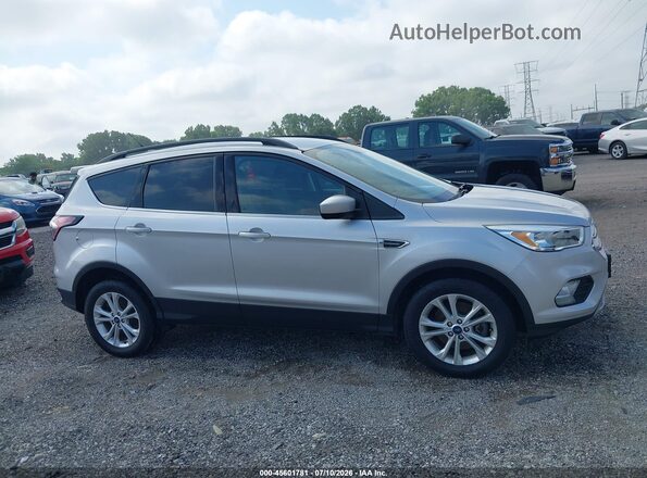 1FMCU9GD2JUD08825 2018 FORD ESCAPE Silver უკანა სალონის ხედი