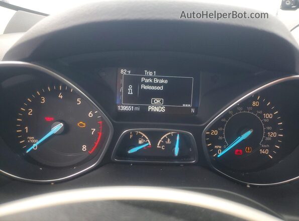 1FMCU9GD3HUB00348 2017 FORD ESCAPE Blue ხელსაწყოთა პანელის ხედი