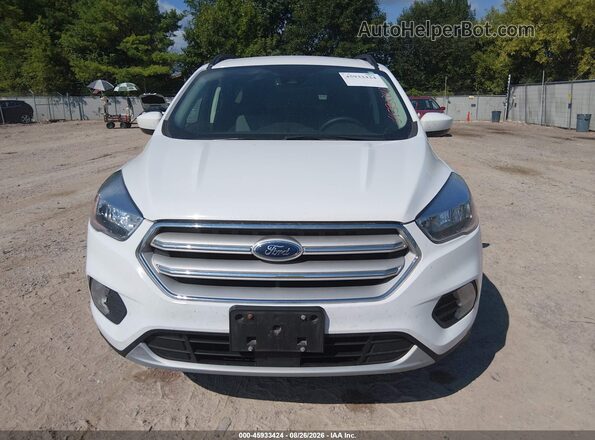 1FMCU9GD3JUC28711 2018 FORD ESCAPE White Widok zestawu wskaźników