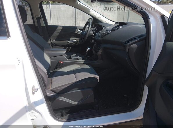 1FMCU9GD3JUC28711 2018 FORD ESCAPE White Widok wnętrza z przodu