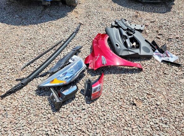 1FMCU9GD3JUC43967 2018 FORD ESCAPE Red Engine compartment view