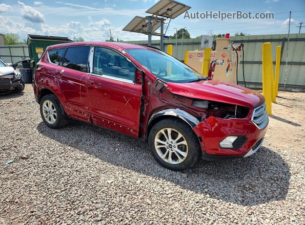 1FMCU9GD3JUC43967 2018 FORD ESCAPE Red Front right