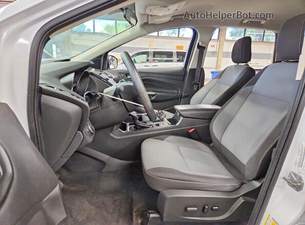 1FMCU9GD3JUD34740 2018 FORD ESCAPE White Front interior view
