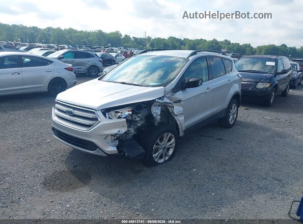 1FMCU9GD3JUD61257 2018 FORD ESCAPE Silver Przód lewy