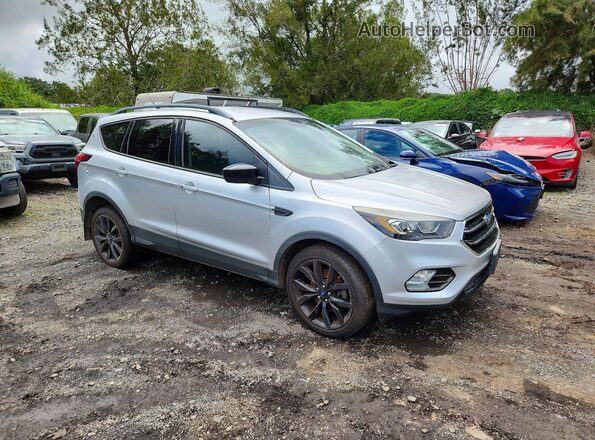 1FMCU9GD3KUA07532 2019 FORD ESCAPE Серебряный Передняя правая четверть