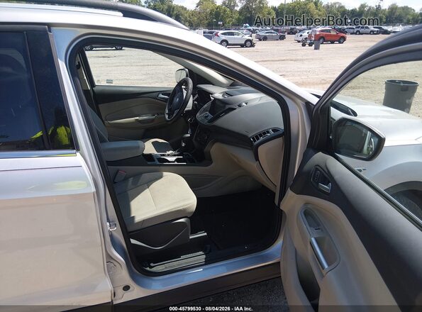 1FMCU9GD4HUA87478 2017 FORD ESCAPE Silver Вид салону спереду