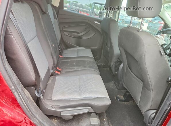 1FMCU9GD4HUB25789 2017 FORD ESCAPE Красный Вид задней части салона