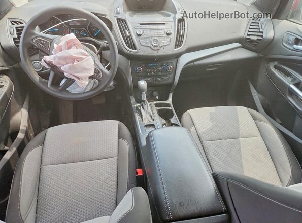 1FMCU9GD4HUB25789 2017 FORD ESCAPE Красный Вид панели приборов