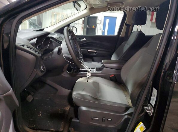 1FMCU9GD4HUC08624 2017 FORD ESCAPE Black Widok wnętrza z przodu