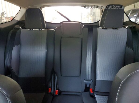 1FMCU9GD4HUD25703 2017 FORD ESCAPE Red Vista de los asientos traseros