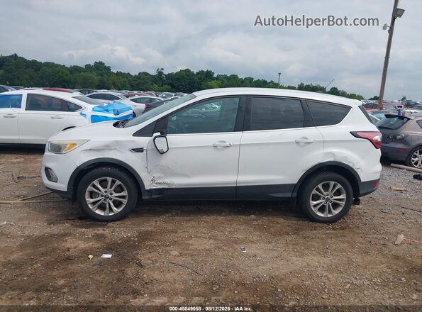 1FMCU9GD4HUD85870 2017 FORD ESCAPE Белый Панорамный вид салона 360°