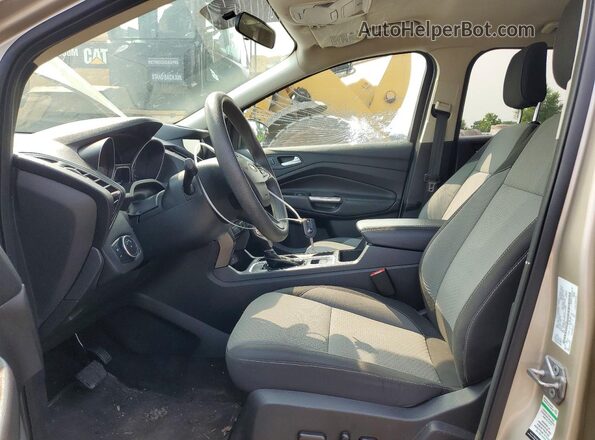 1FMCU9GD4JUA32860 2018 FORD ESCAPE Кремовый Вид салона спереди