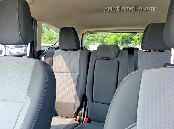 1FMCU9GD4JUA32860 2018 FORD ESCAPE Кремовый Вид задних сидений