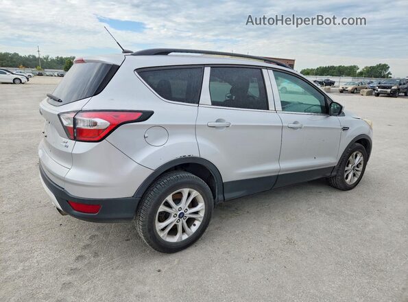 1FMCU9GD4JUB36295 2018 FORD ESCAPE Silver Trasero derecho