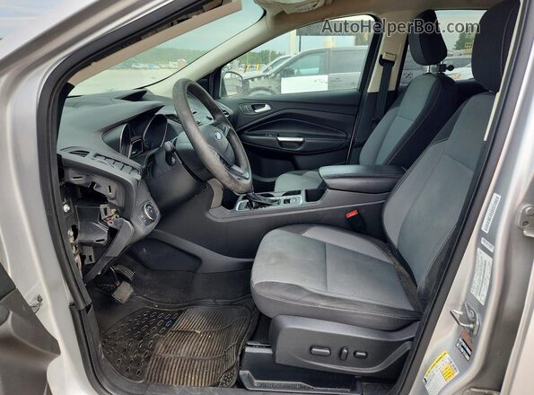 1FMCU9GD4JUB36295 2018 FORD ESCAPE Silver Vista interior delantera