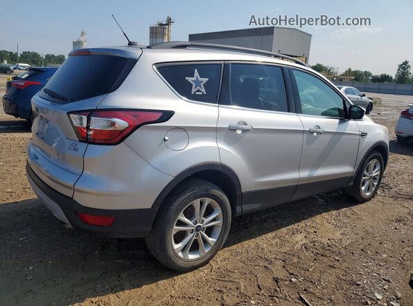 1FMCU9GD4JUC13411 2018 FORD ESCAPE Silver Задня права чверть