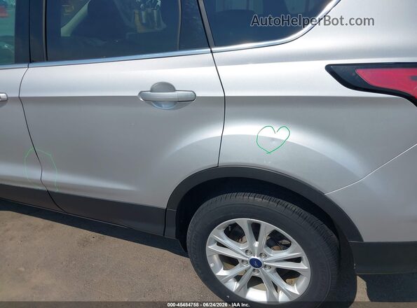 1FMCU9GD4JUC38762 2018 FORD ESCAPE Gray ხელსაწყოთა პანელის ხედი