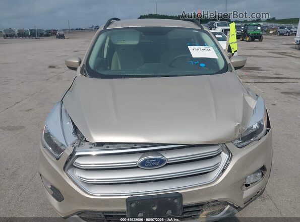 1FMCU9GD4JUC59661 2018 FORD ESCAPE Beige Սարքավորումների վահանակի տեսք